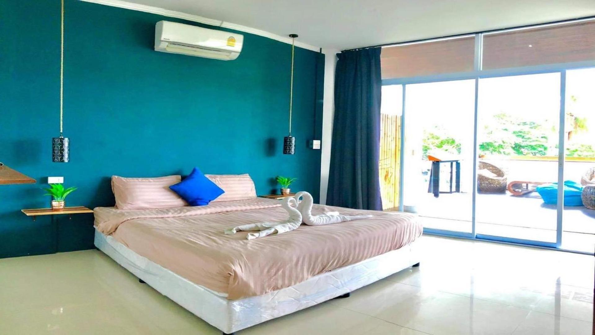 Leo Hostel Baan Tai Exterior photo